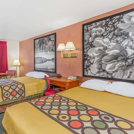 Super 8 By Wyndham Santee Hotel Екстериор снимка
