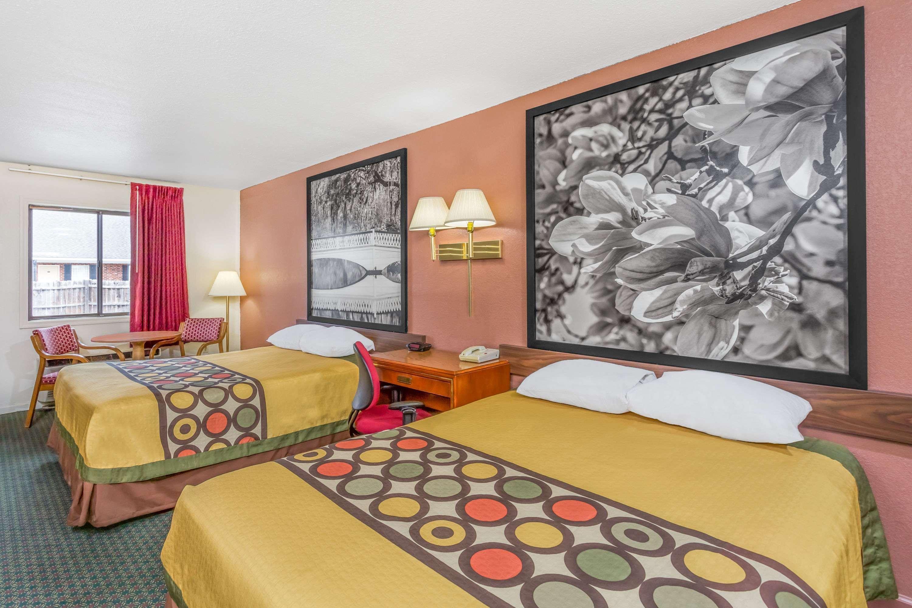 Super 8 By Wyndham Santee Hotel Екстериор снимка